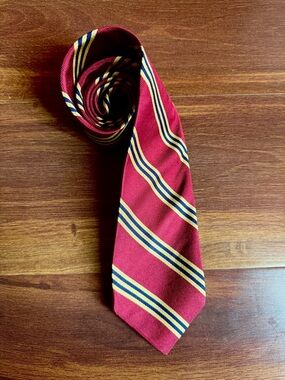 BROOKS BROTHERS Classic Red Stripe Men's Repp Tie with Navy & Yellow Bands